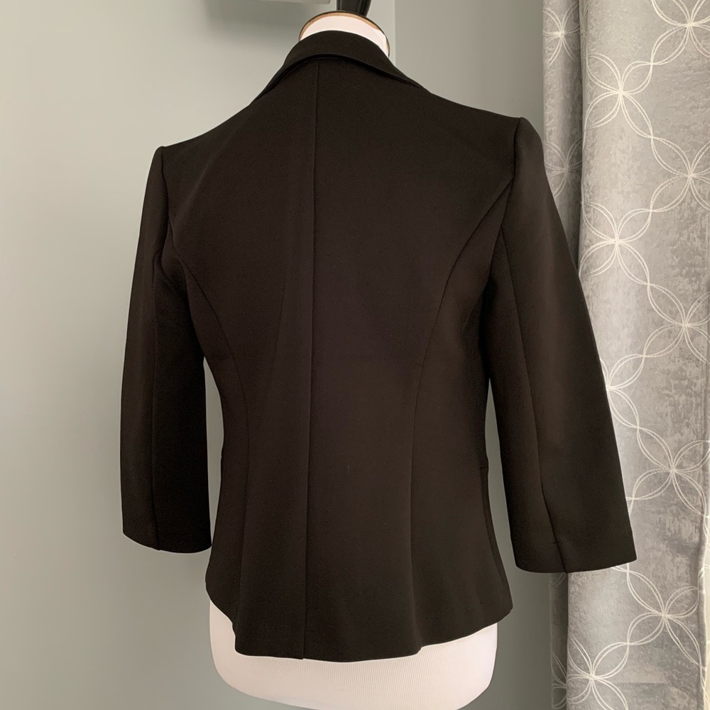 89th+ Madison Blazer - Picture 2 of 4